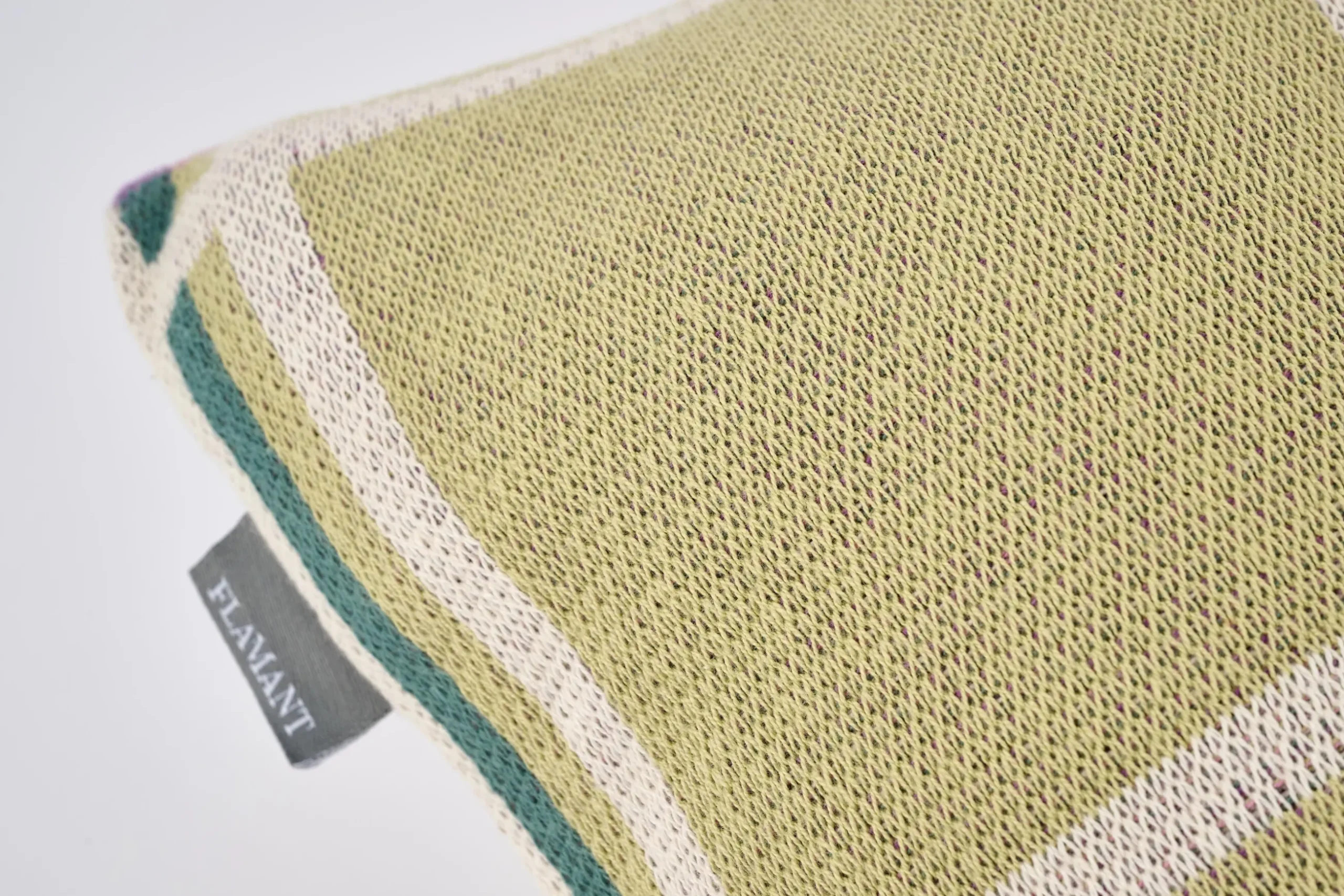 Archio, Cushion, Checked