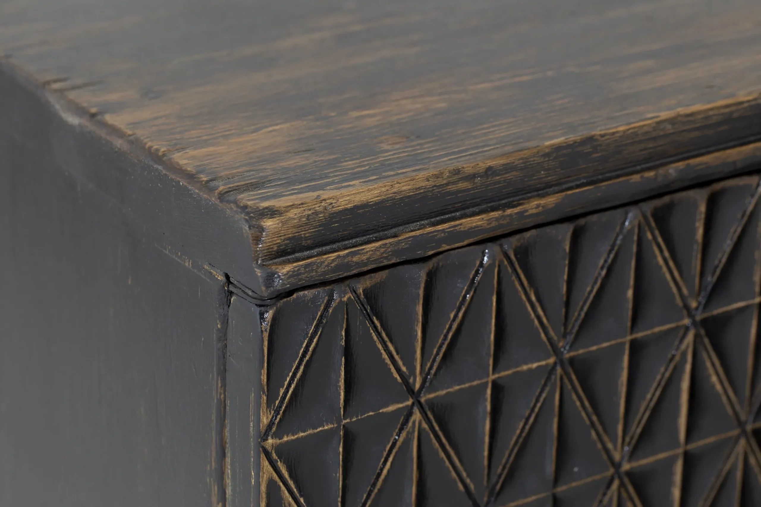 Bossa, Sideboard, 4 Doors, Carved