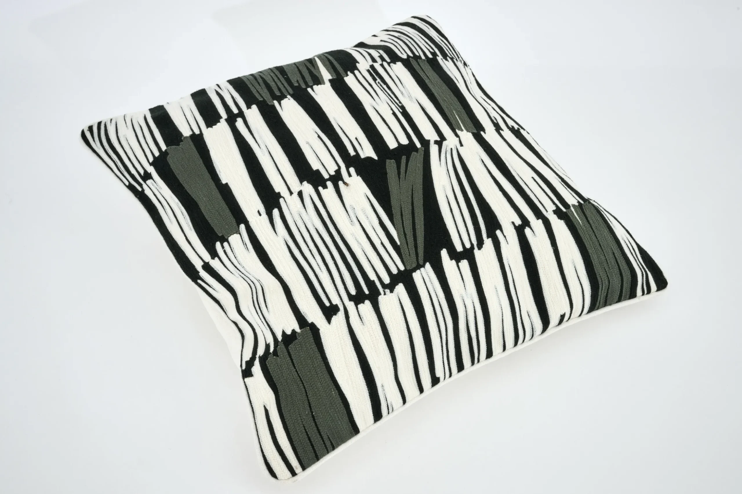 Donita, Cushion, Model 2