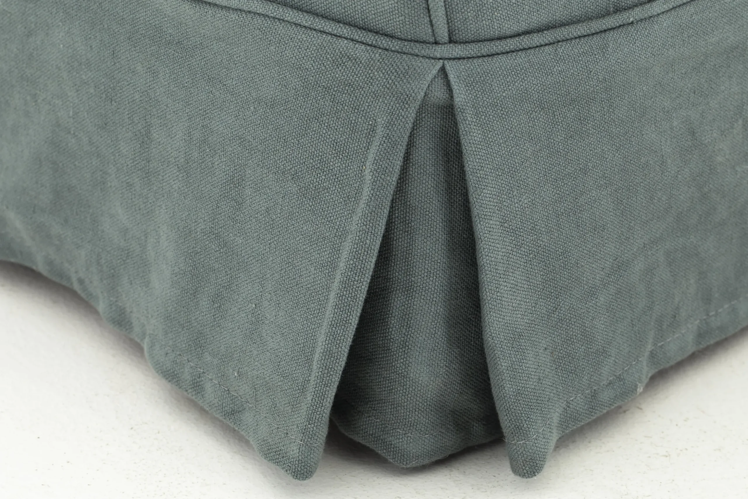 Ferno, Sofa, 245Cm X 100Cm, 3 Cushions