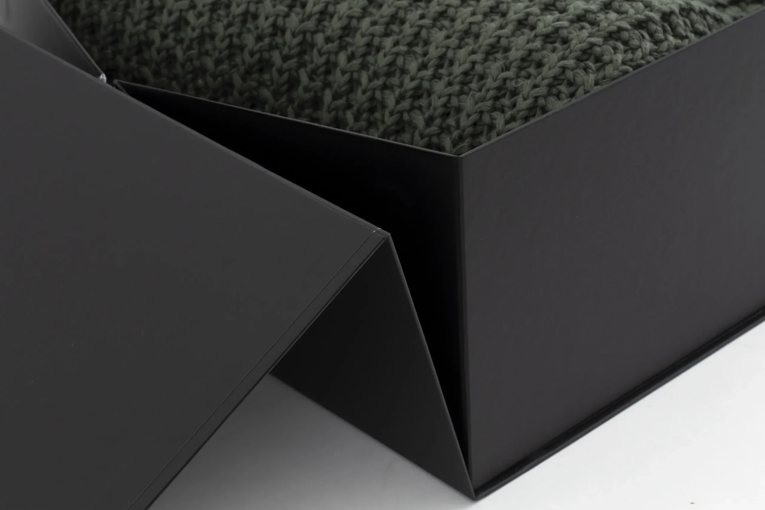 Flamant Box, Gift Box, Magnetic Closure, 33X33X16