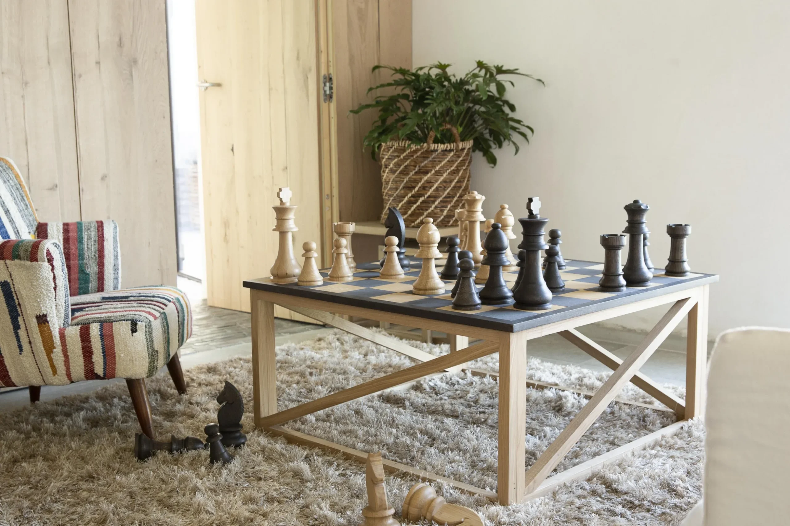 Flanders, Chess Set