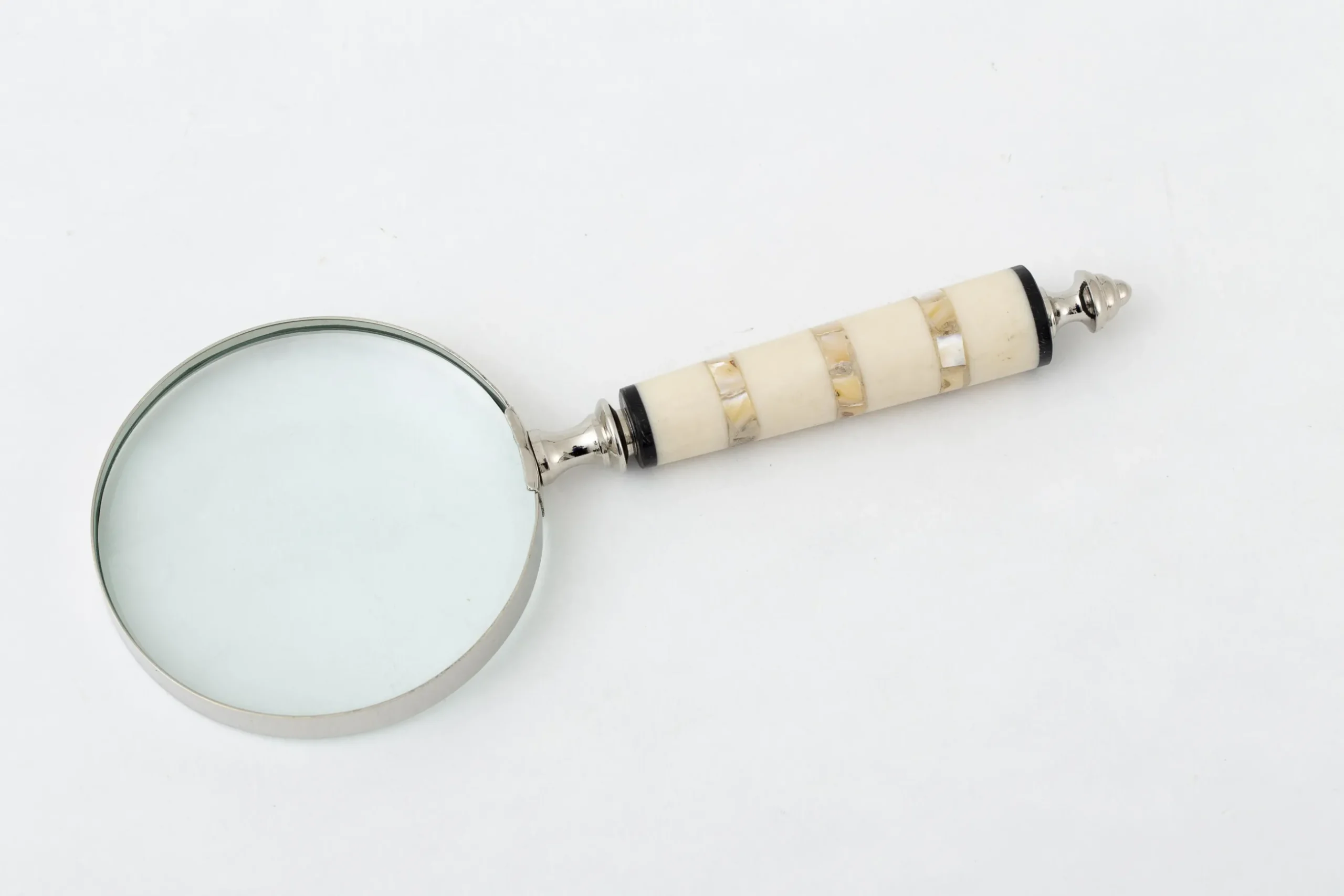 Flores, Magnifying Glass, Resin/Nickel