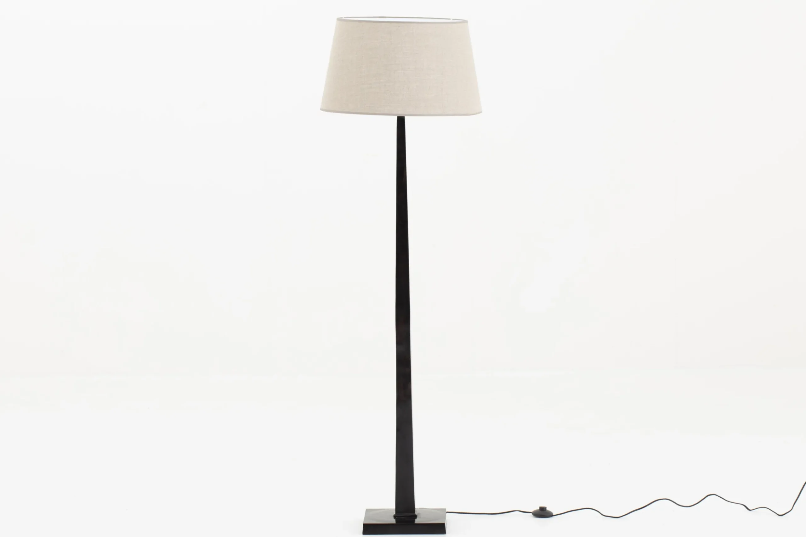 Gordes, Floor Lamp, Black, Aluminum