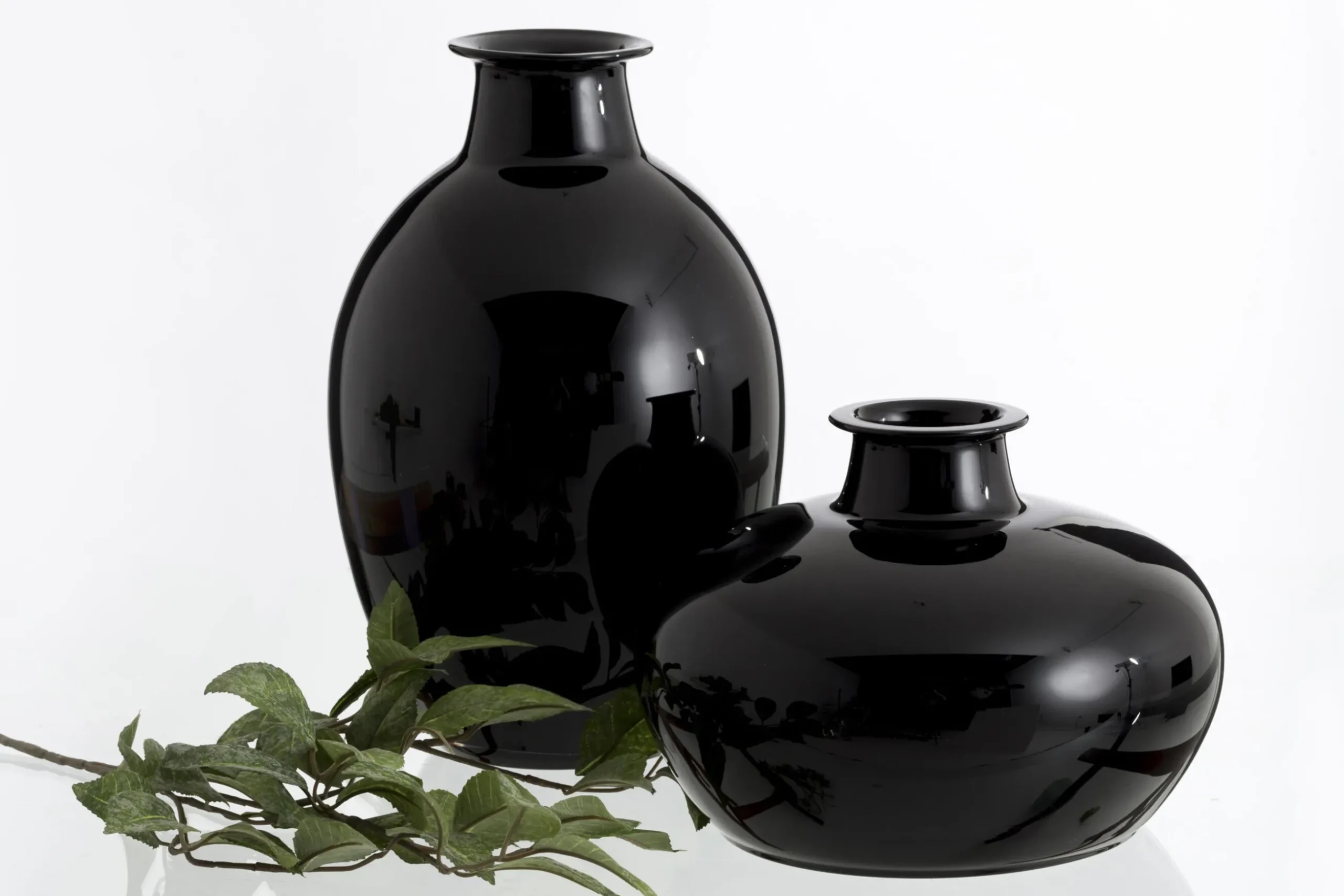 Griegos, Vase, Glass, Black