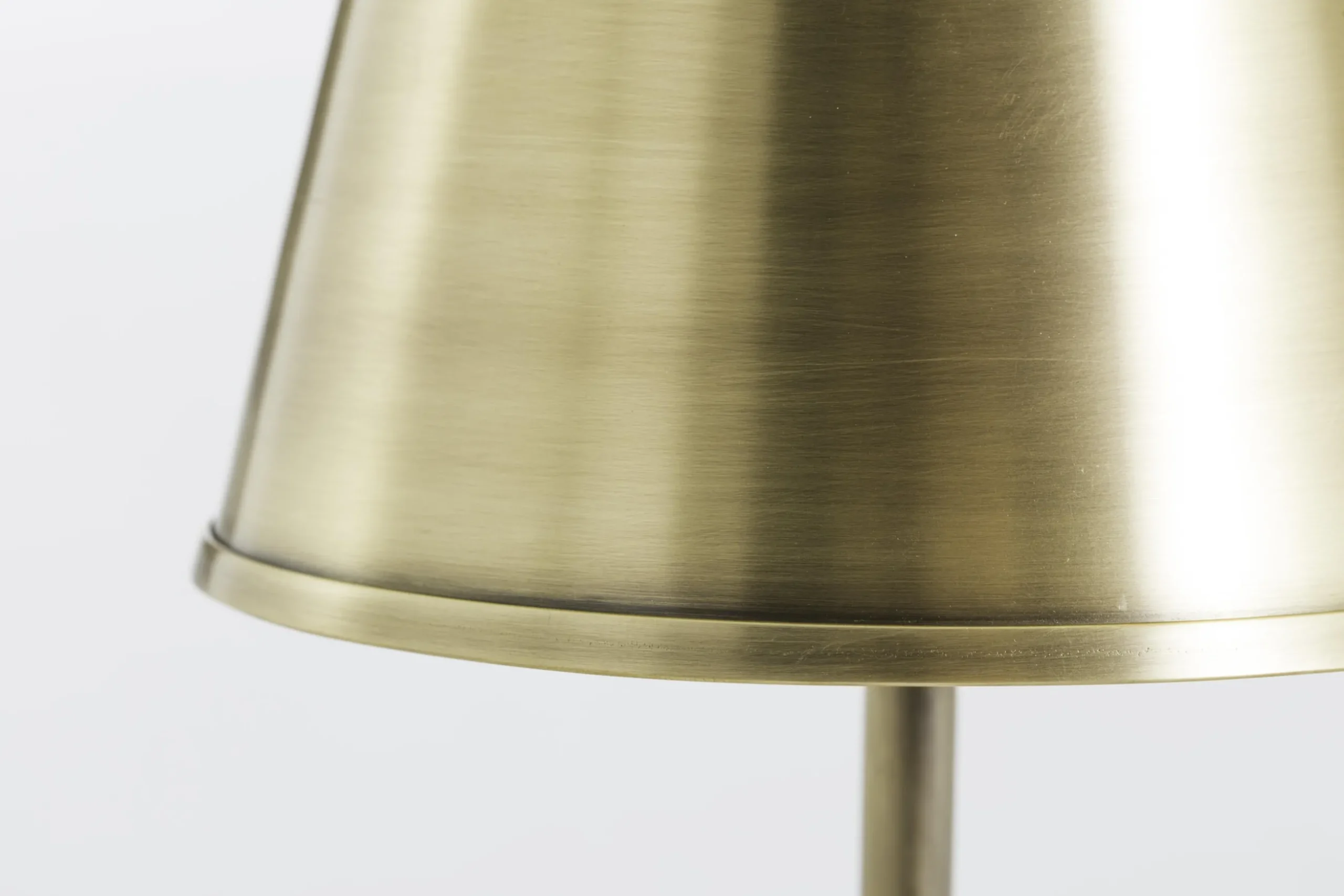Itai, Table Lamp With Shade, Brass