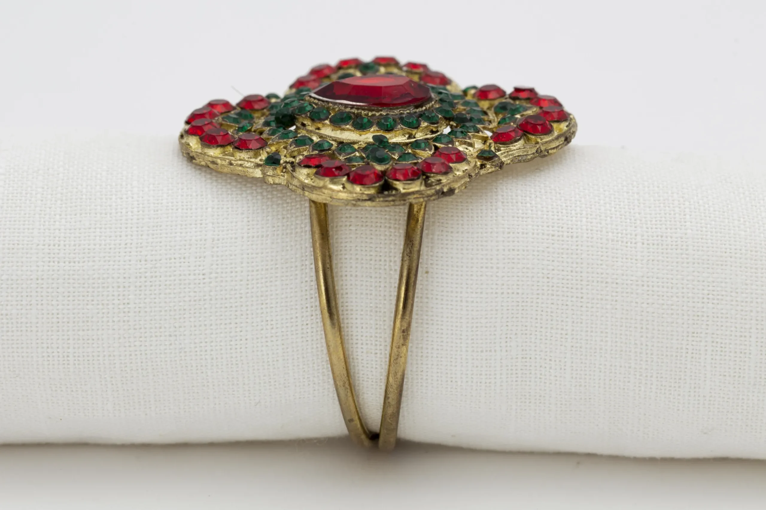Kirai, Napkin Ring, Beads