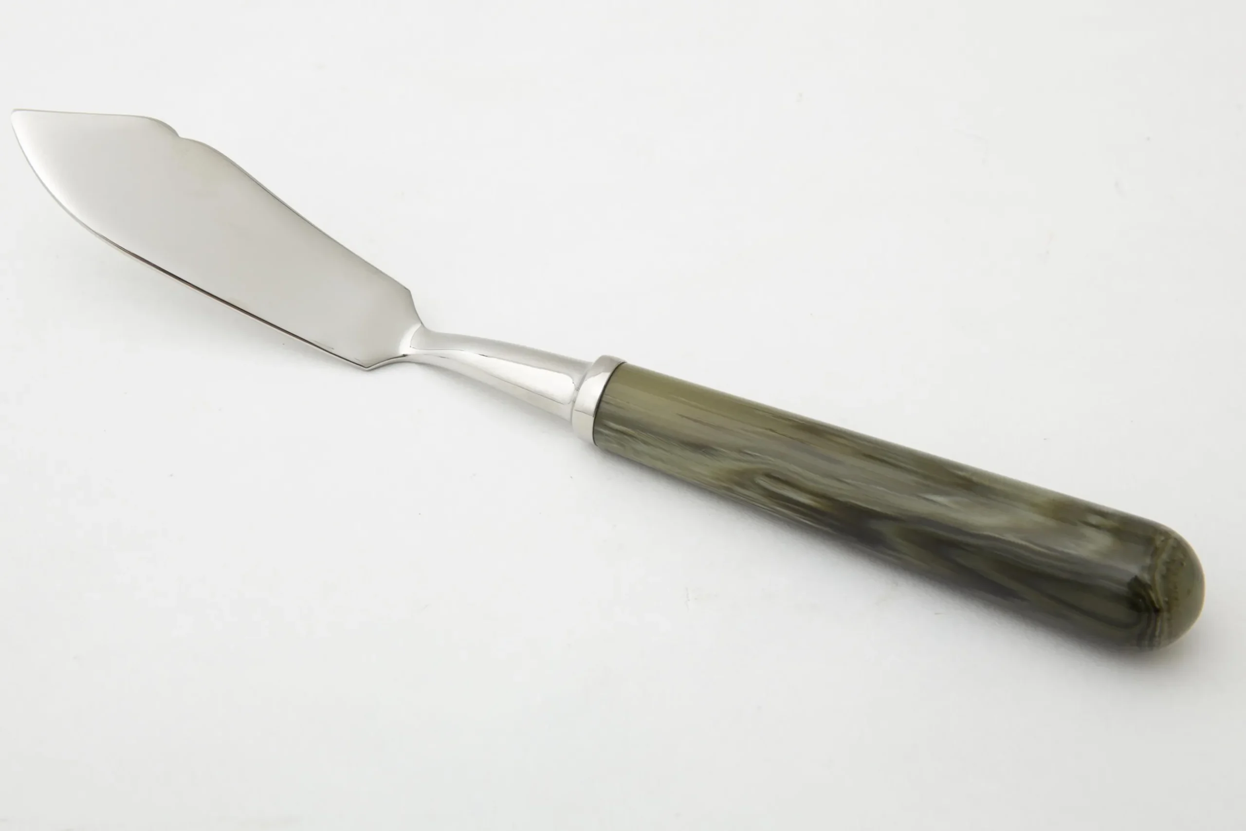 Mabron, Fish Knife