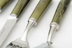 Mabron, Fish Knife