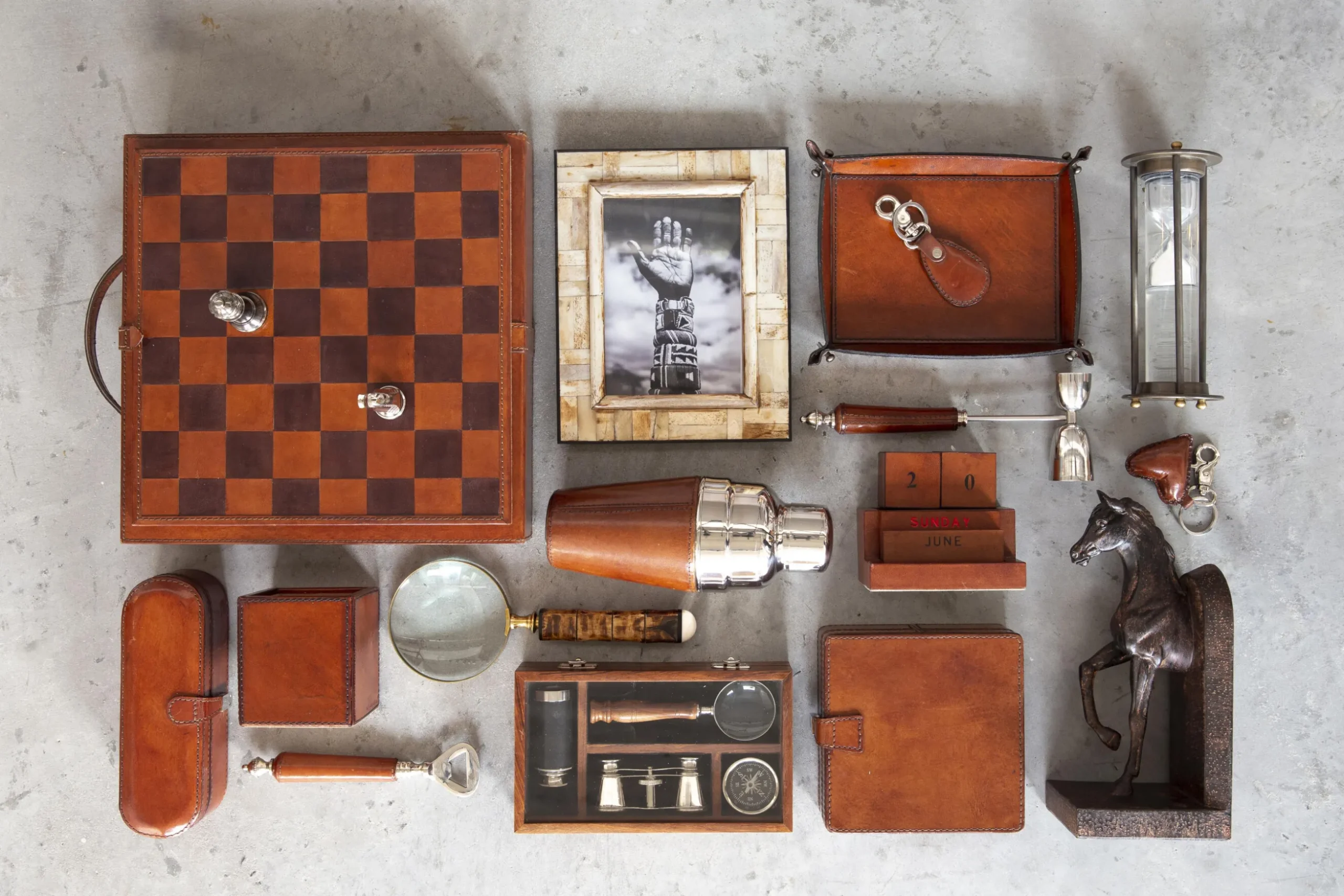 Manhattan, Cocktail Jigger, Brown Leather