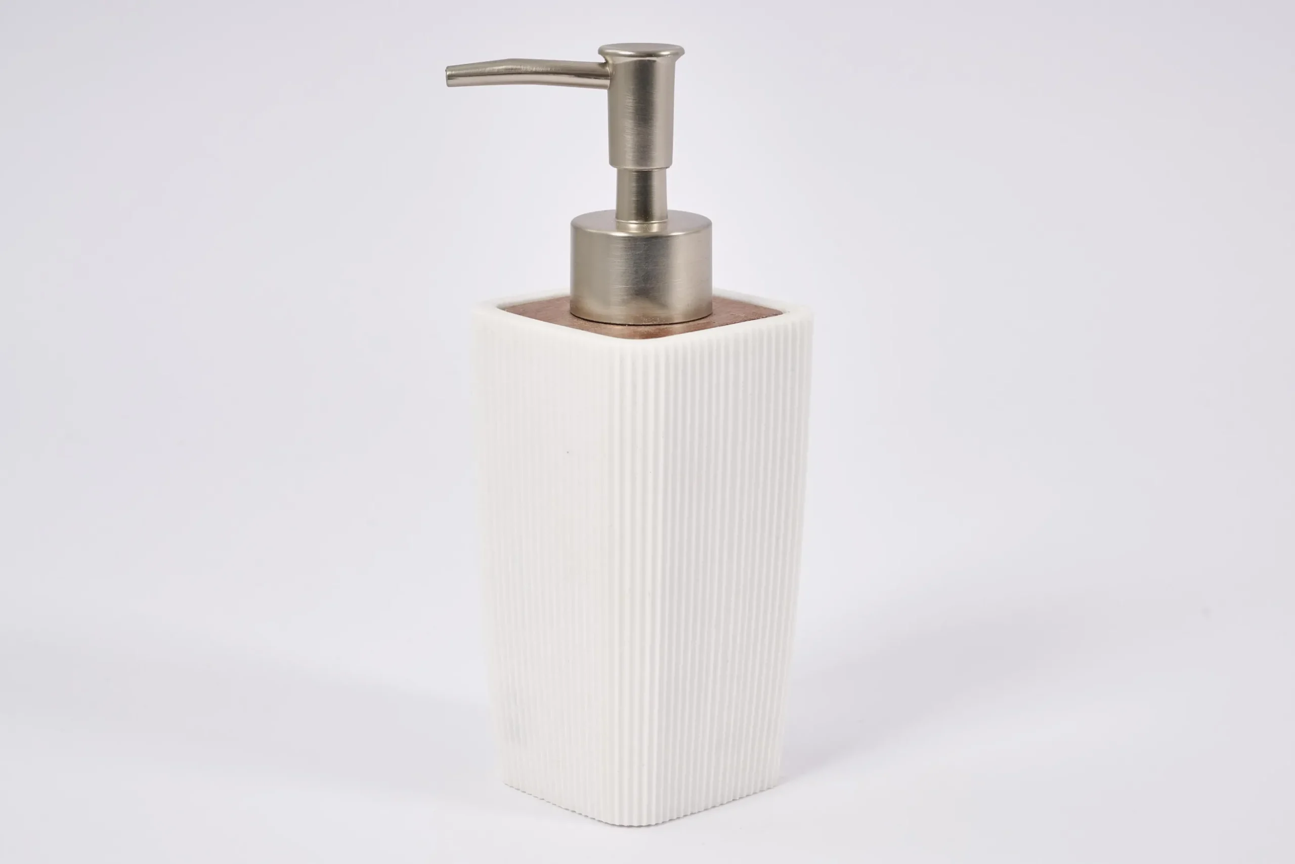Muriel, Hand Pump, White