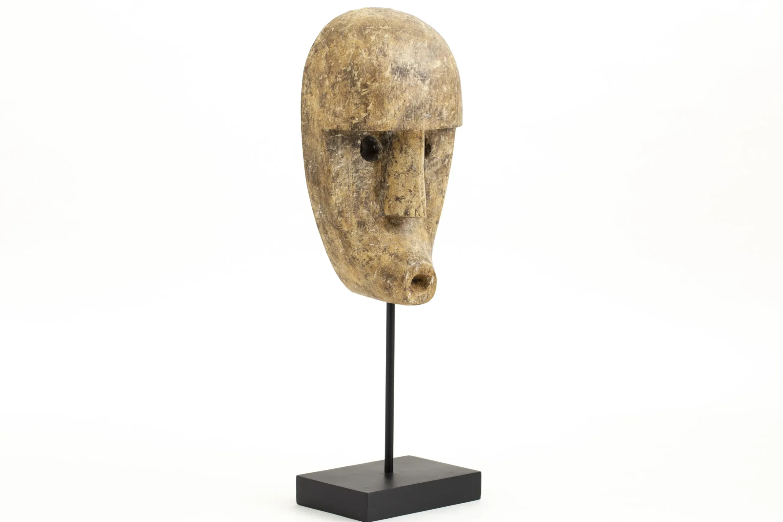 Olina, Mask, On Foot