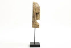 Olina, Mask, On Foot