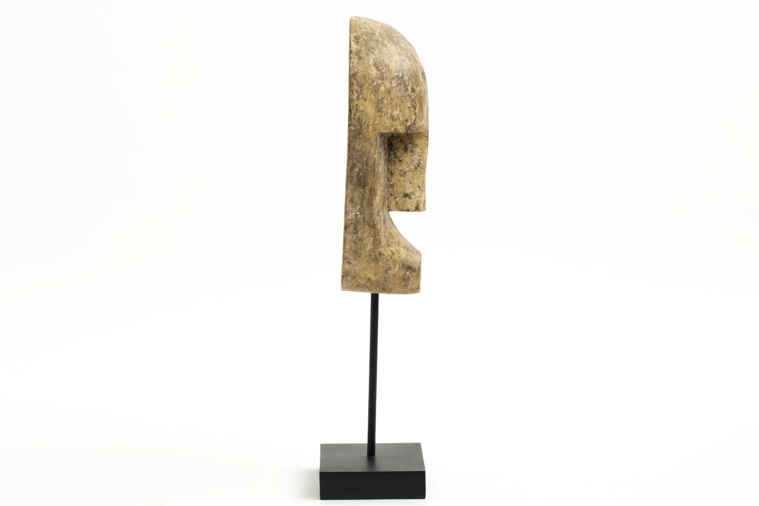 Olina, Mask, On Foot