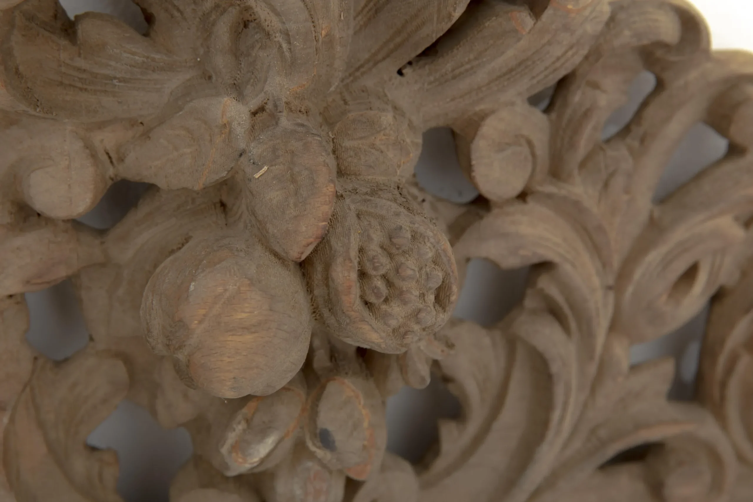 Osmond, Mirror, Sculpted, Wood, S