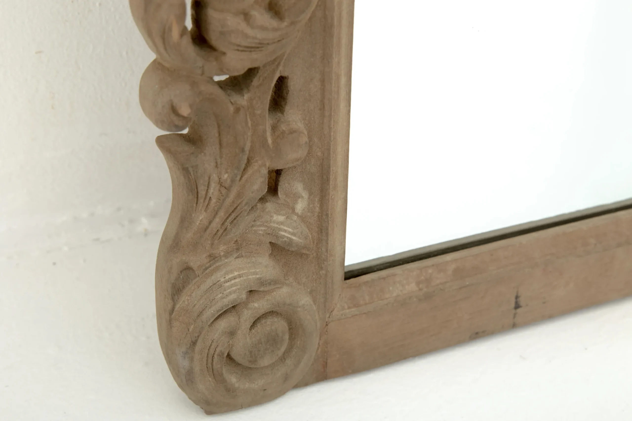 Osmond, Mirror, Sculpted, Wood, S