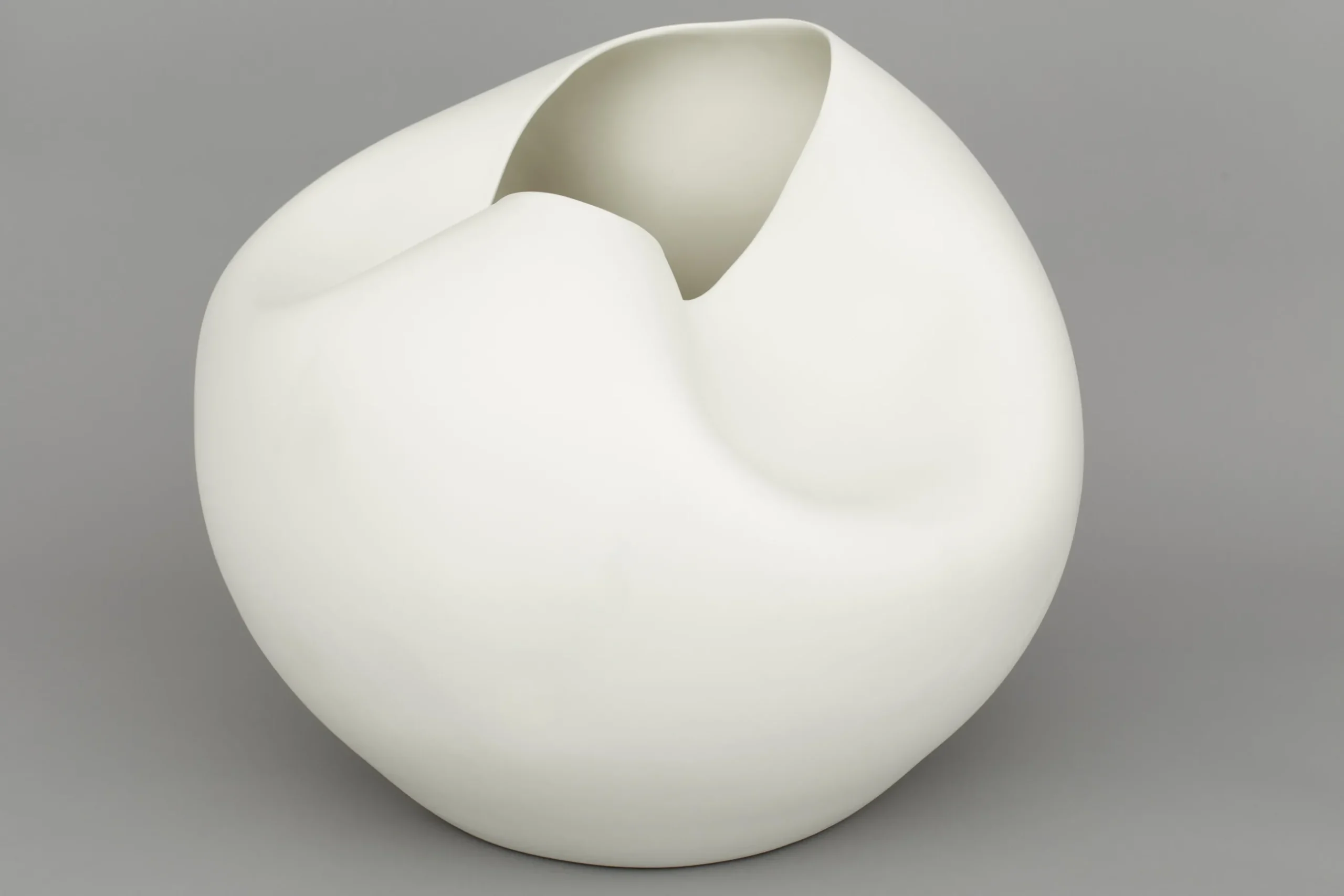Reynolds, Vase, Ceramic, White, Model 1