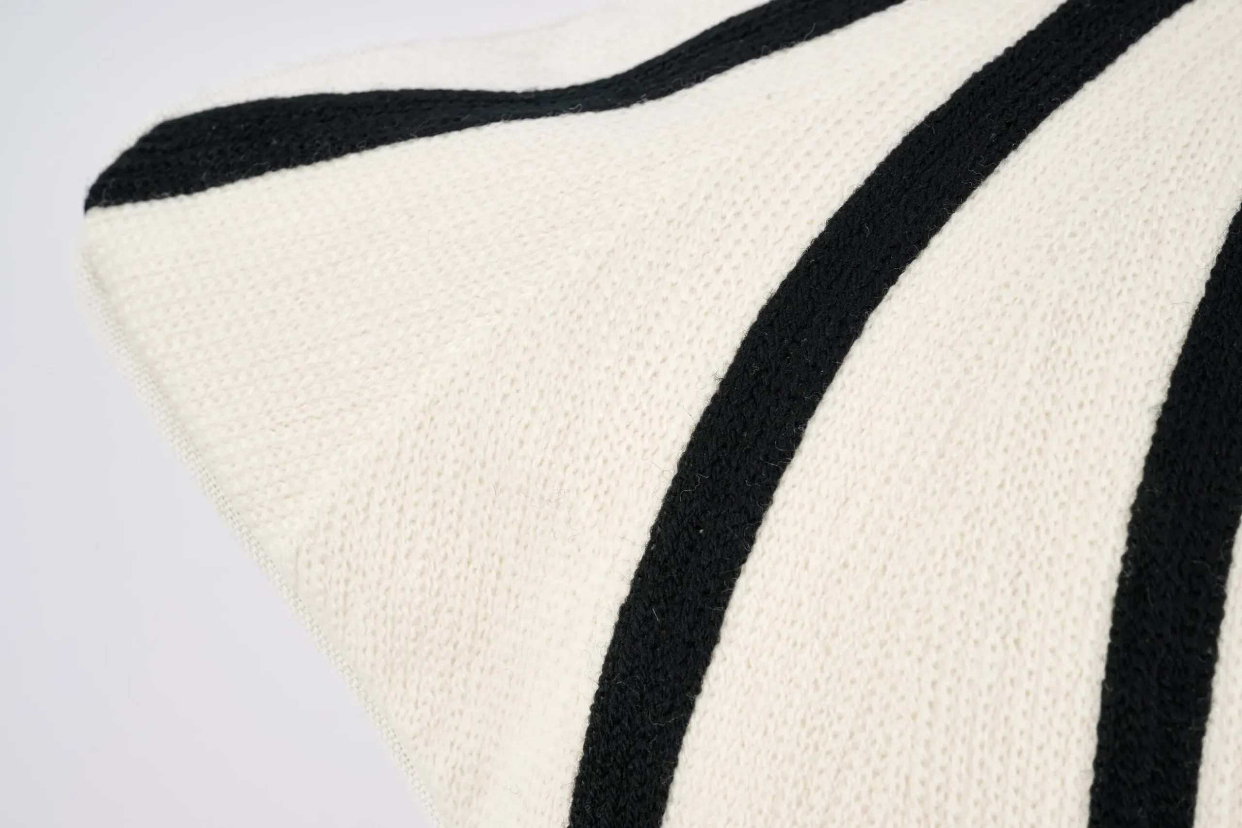 Susana, Cushion, Model 1