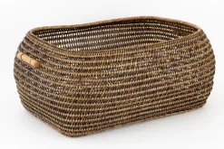 Togo, Basket, Reed, L