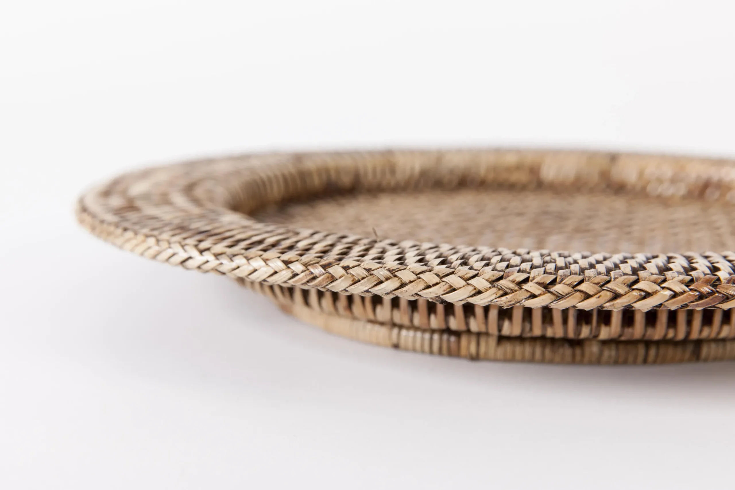 Togo, Underplate, Reed