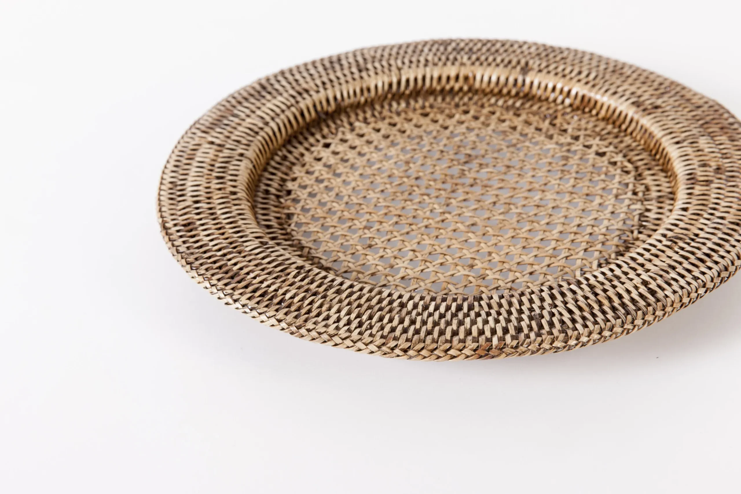 Togo, Underplate, Reed