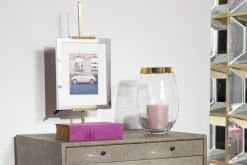 Verdu, Easel, L